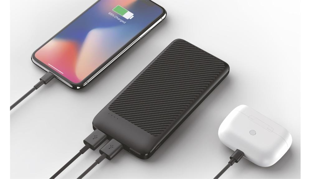 IQ Touch 10000mAh Carbon Fiber Power Bank - CARBONBOOST-10
